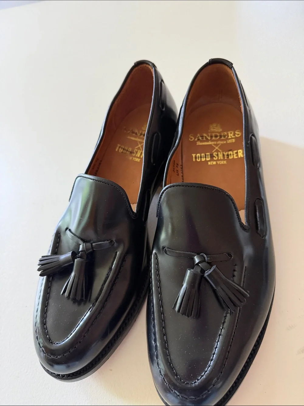 Todd Snyder X Sanders Black Tassel Leather Loafers Sz 9.5.  New. Box28